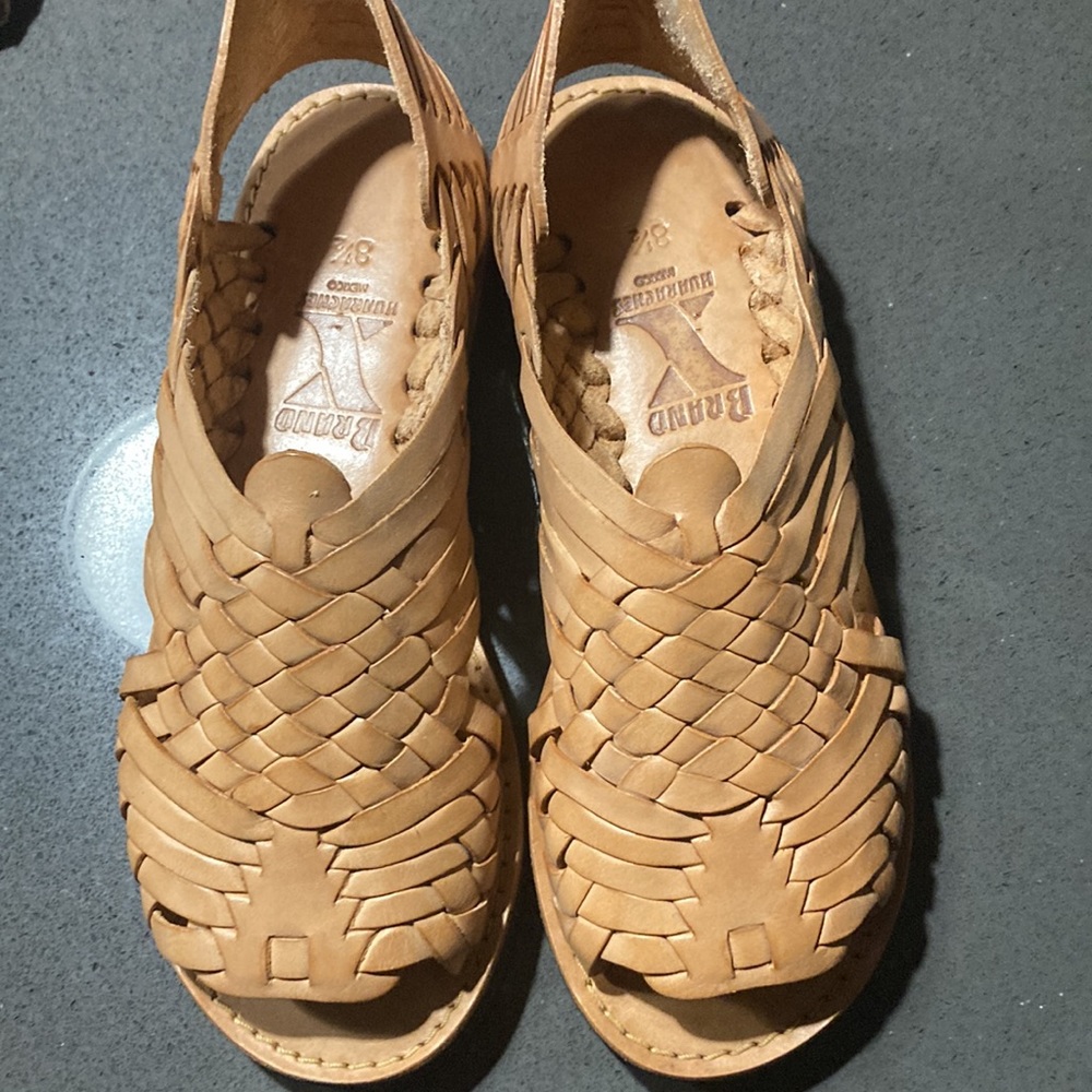 Brand X size: 8.5, Women's Pachuco / Huaraches, Color Tan, New in Box